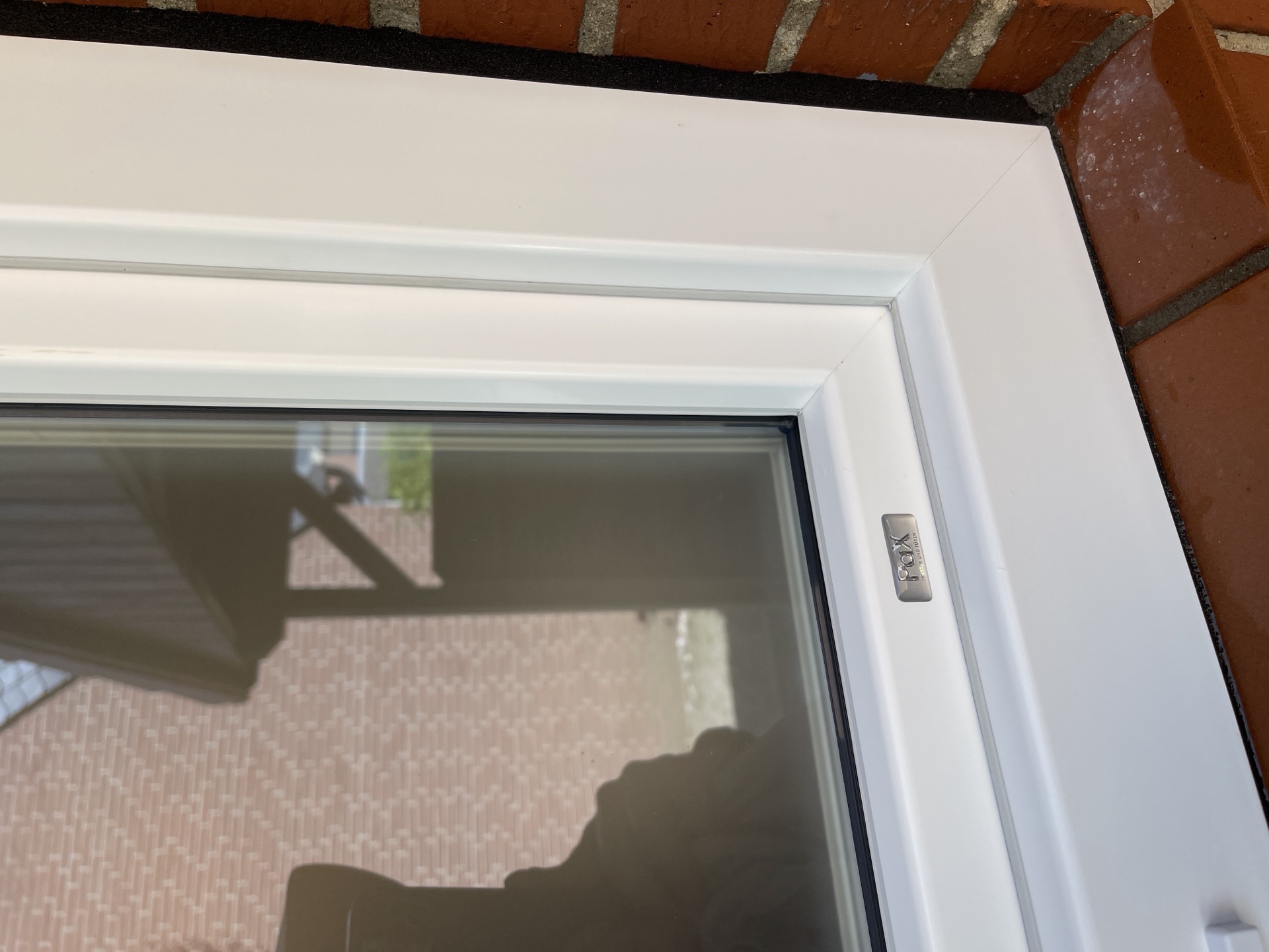 Blitzsaubere Fenster nach professioneller Reinigung durch NordFlut